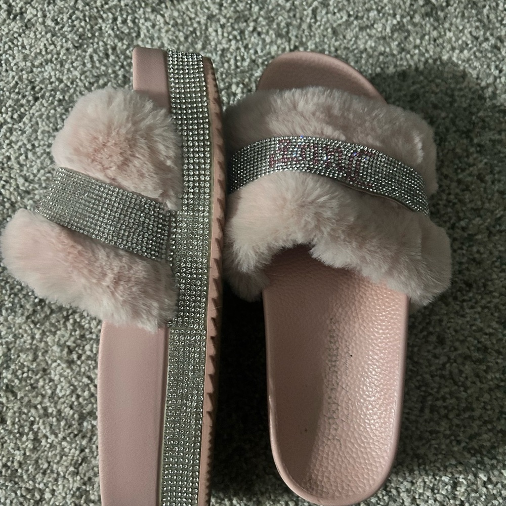 Juicy Couture Pink and Silver Fur Sandals